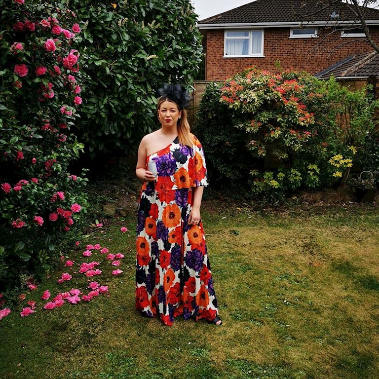 2. Ellie Syddal - Instagram.JPG