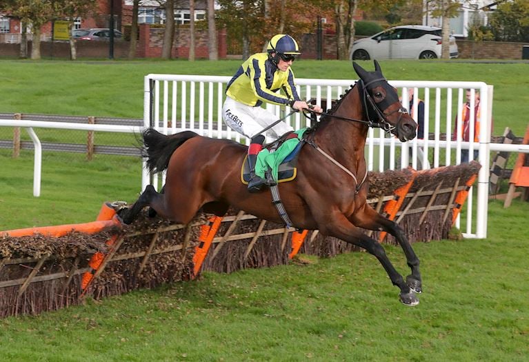 Good Boy Bobby and Sam Twiston-Davies win at Carlisle in October 2018.jpg