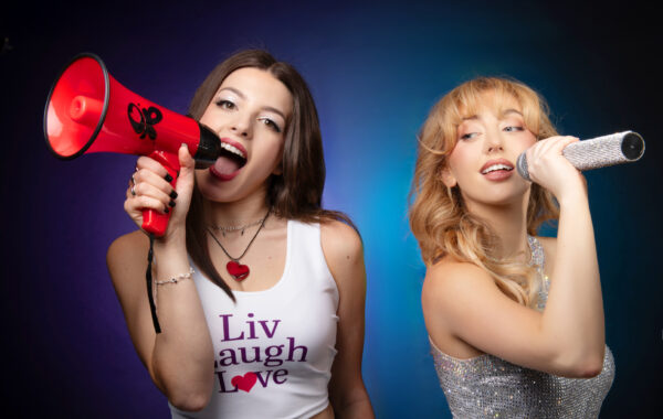 Olivia-Rodrigo-and-Sabrina-Carpenter-Beki-Caitlin-600x380.jpg