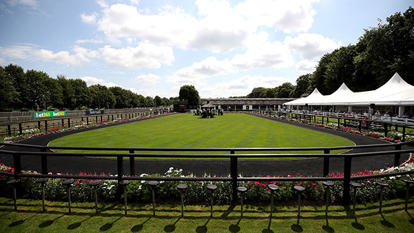 Parade Ring LR.jpg