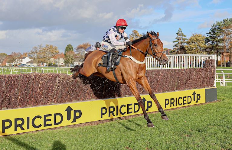 CARLISLE’S BEST JUMP RACEDAY ATTRACTS HIGH-CLASS ENTRIES