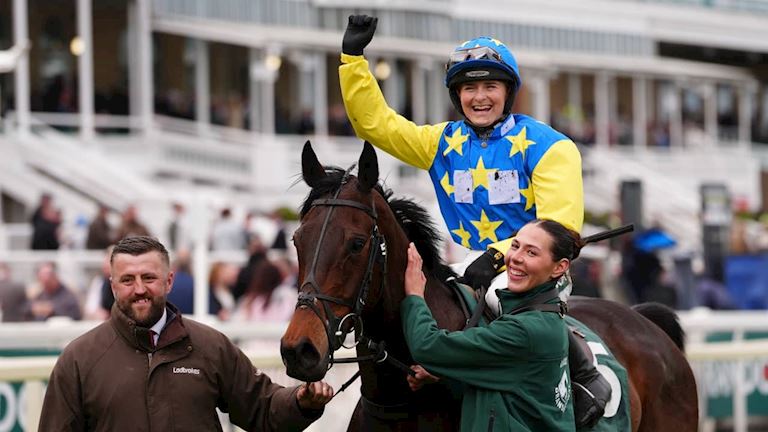 DAN SKELTON COMPLETES REMARKABLE 10,581-1 GRAND NATIONAL DAY FOUR-TIMER