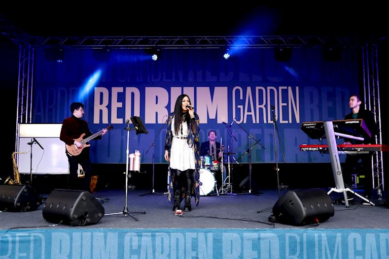 Entertainment_Gallery_5.jpg