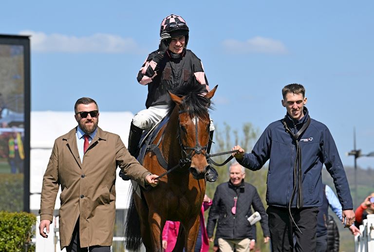 WALK IN CLOVER PULLS OFF SURPRISE SUCCESS IN GRADE TWO BRITISH EBF MARES' NOVICES' LIMITED HANDICAP 