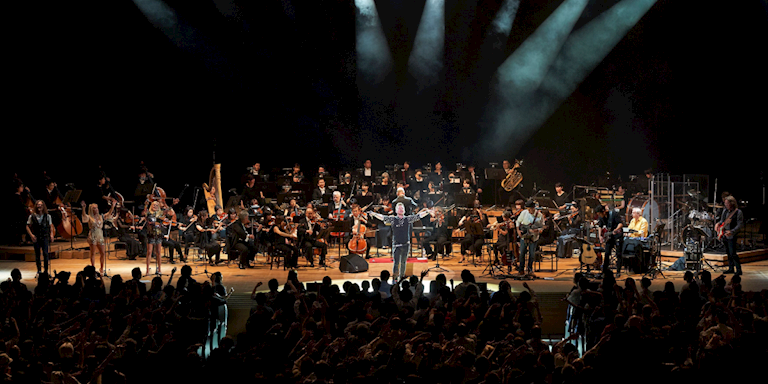Queen Symphonic Wide.png