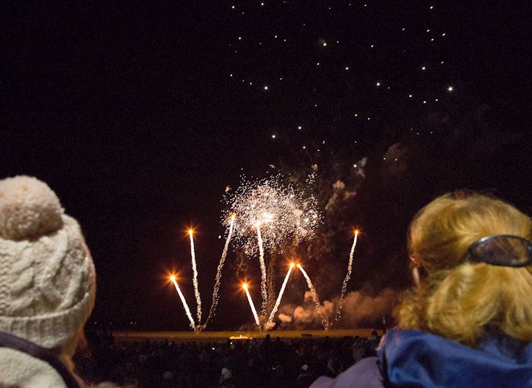 Warwick Town Bonfire 2019 - Crowd