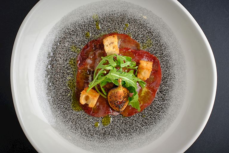 Dining & Hospitality 