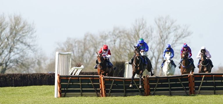 WINCANTON RACEDAY ROUND-UP