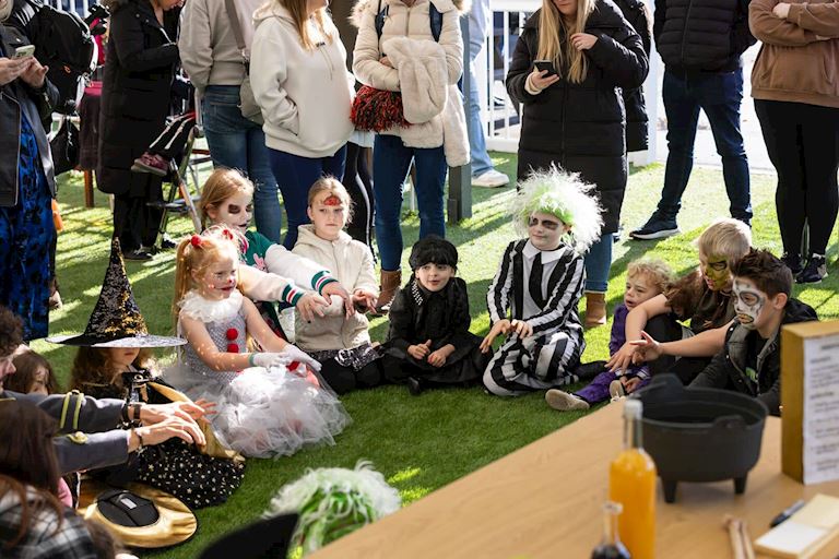 Aintree_Family_Halloween (3).jpg