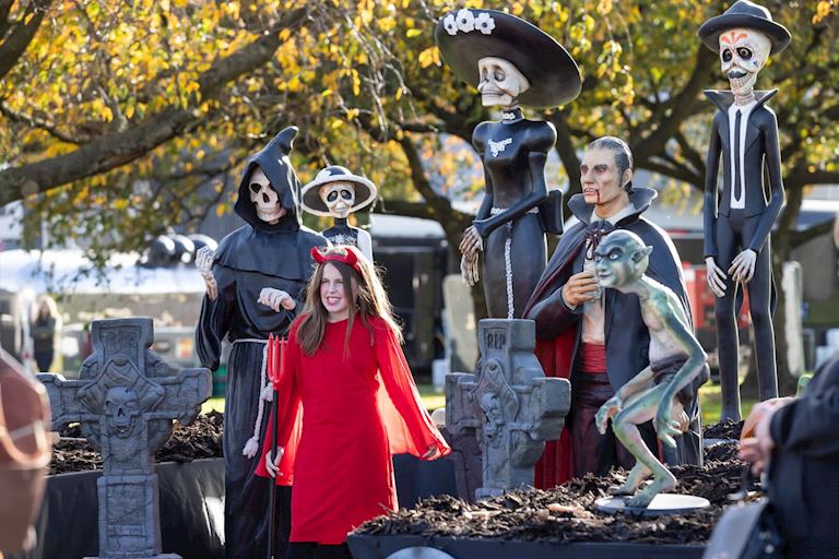 Aintree_Family_Halloween (6).jpg