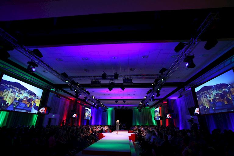 Oaks-Hall-Event-1-1-1800x1200.jpg