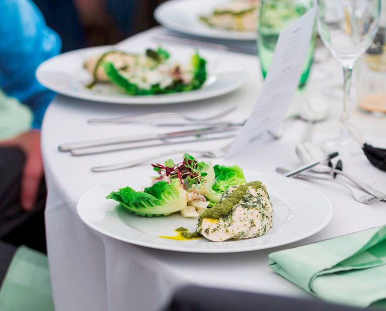 Tattenham_Straight_food_2018.jpg