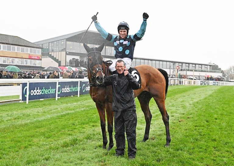 Skelton shines with Haldon Gold Cup treble at Exeter