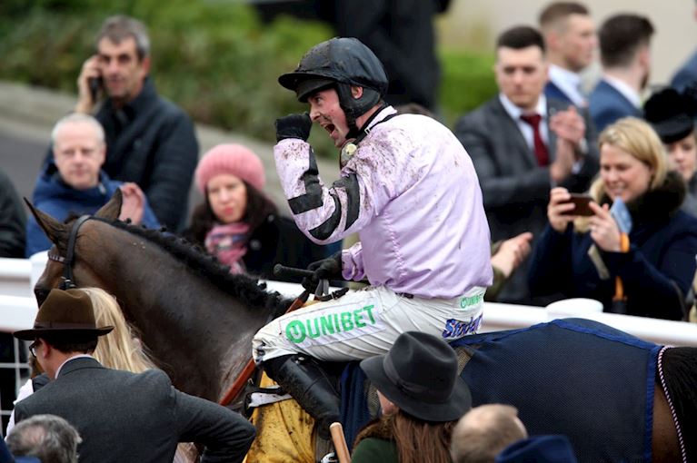 HENDERSON LEANING TOWARDS GIVING CHELTENHAM FESTIVAL WINNER PENTLAND HILLS FIRST START OVER FENCES O