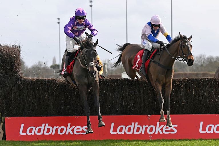Kempton £10 offer 1 (1).jpg