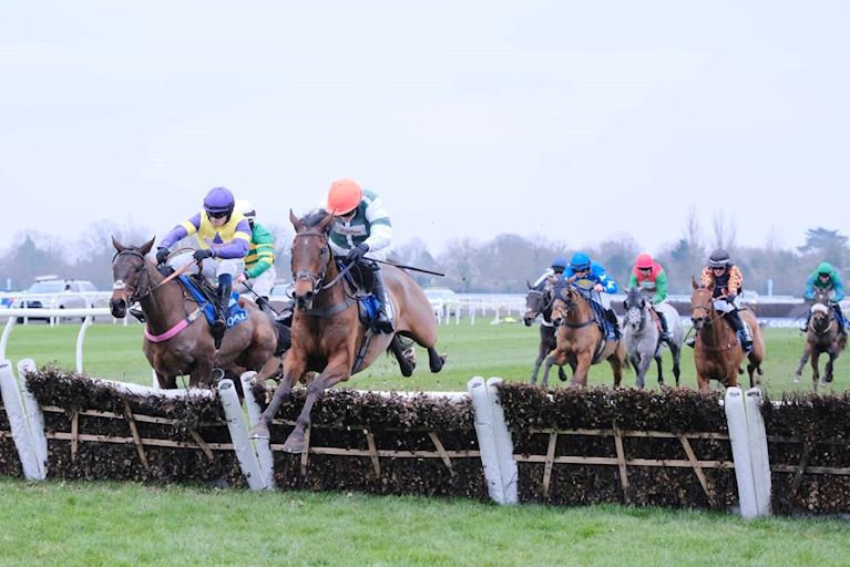 Kempton £10 offer 4 (1).jpg