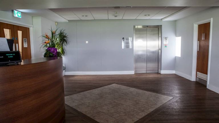 Kempton - Reception Area with lift (1).jpg
