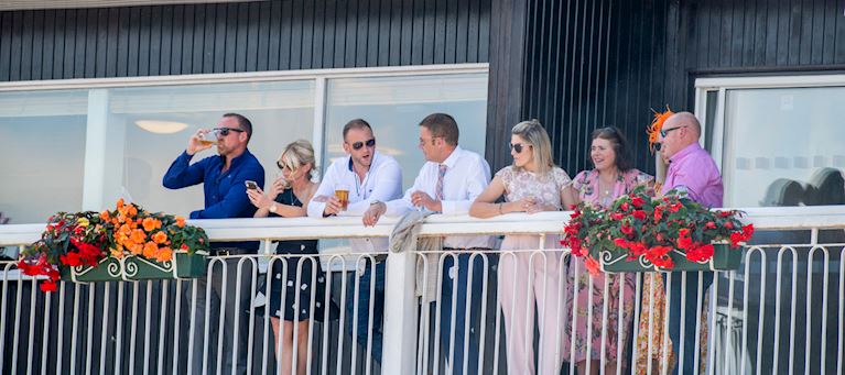 BID4ABOX AT MARKET RASEN RACECOURSE