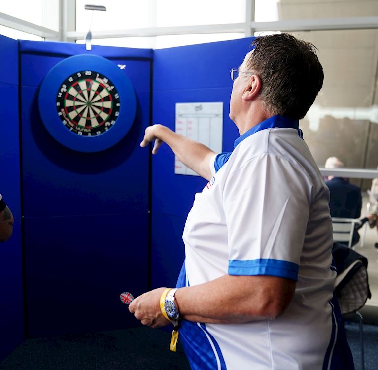 PA-77783328 Darts.jpg