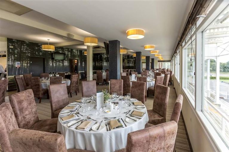 WIN A TABLE FOR 4 IN SHERWOODS RESTAURANT