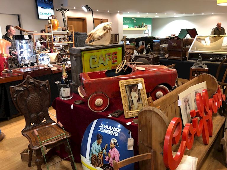 Sandown Antiques Fair