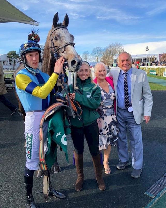 ARMS ATTEMPTS TO SECURE EMOTIONAL SUCCESS FOR PASSIONATE OWNER IN GRADE TWO NOVICES’ CHASE ON SATURD