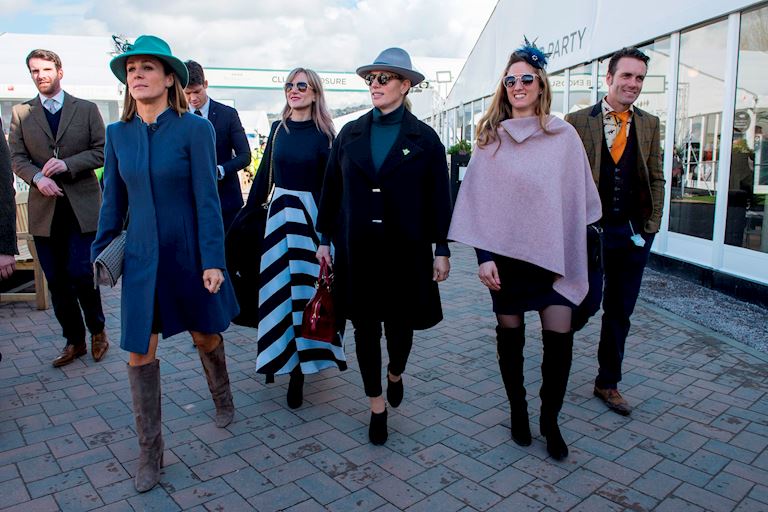 winter races outfit